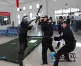 戰(zhàn)春運(yùn) 保平安 強(qiáng)化處突能力 呼鐵公安開展反恐防暴演