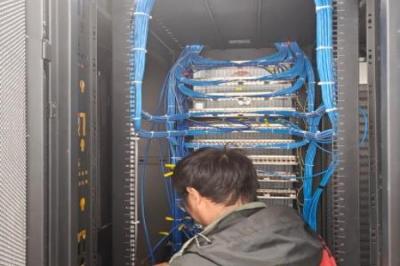 包神鐵路運輸處開展通信機房“零隱患、零故障” 克缺工作