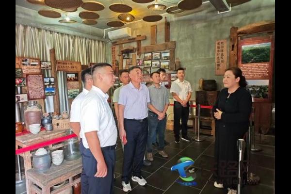 hۺ yͬдdFľ һ˾څ^(q)(jng)h֧(lin)_չh